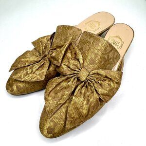 Les Chaussons De La Belle Low Heel Mules in Gold Brocade Size 7.5 38